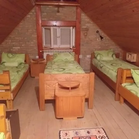 Vikend Kuca Fruska Gora Case de vacanță